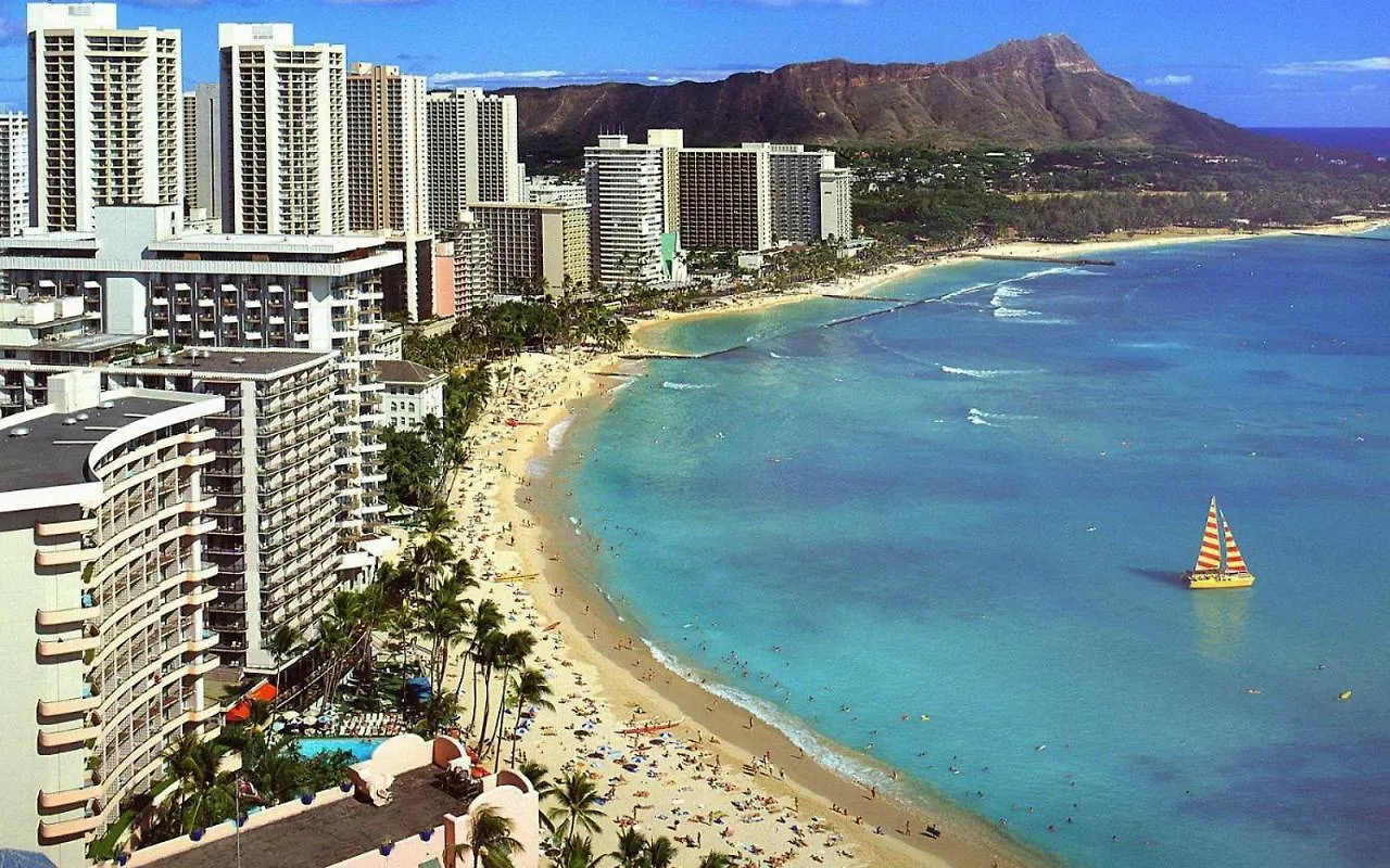 Waikiki Banyan Cozy Condo Suite - Ocean View With Free Parking! Honolulu 0*,  Stati Uniti