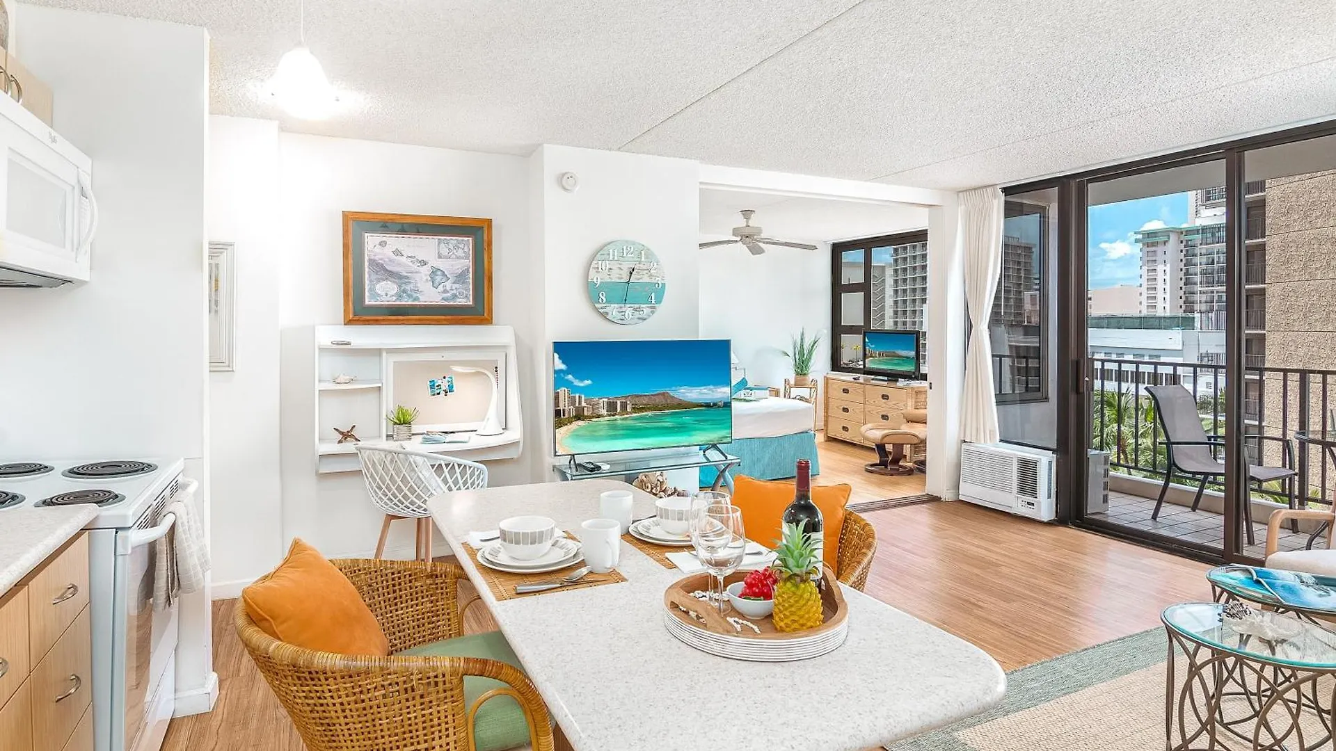 Waikiki Banyan Cozy Condo Suite - Ocean View With Free Parking! Honolulu 0*,  Stati Uniti