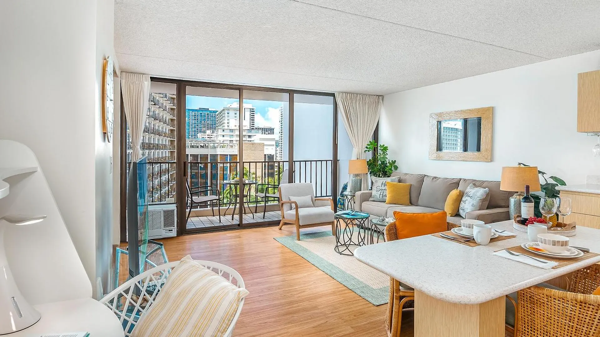 Waikiki Banyan Cozy Condo Suite - Ocean View With Free Parking! Honolulu Appartamento