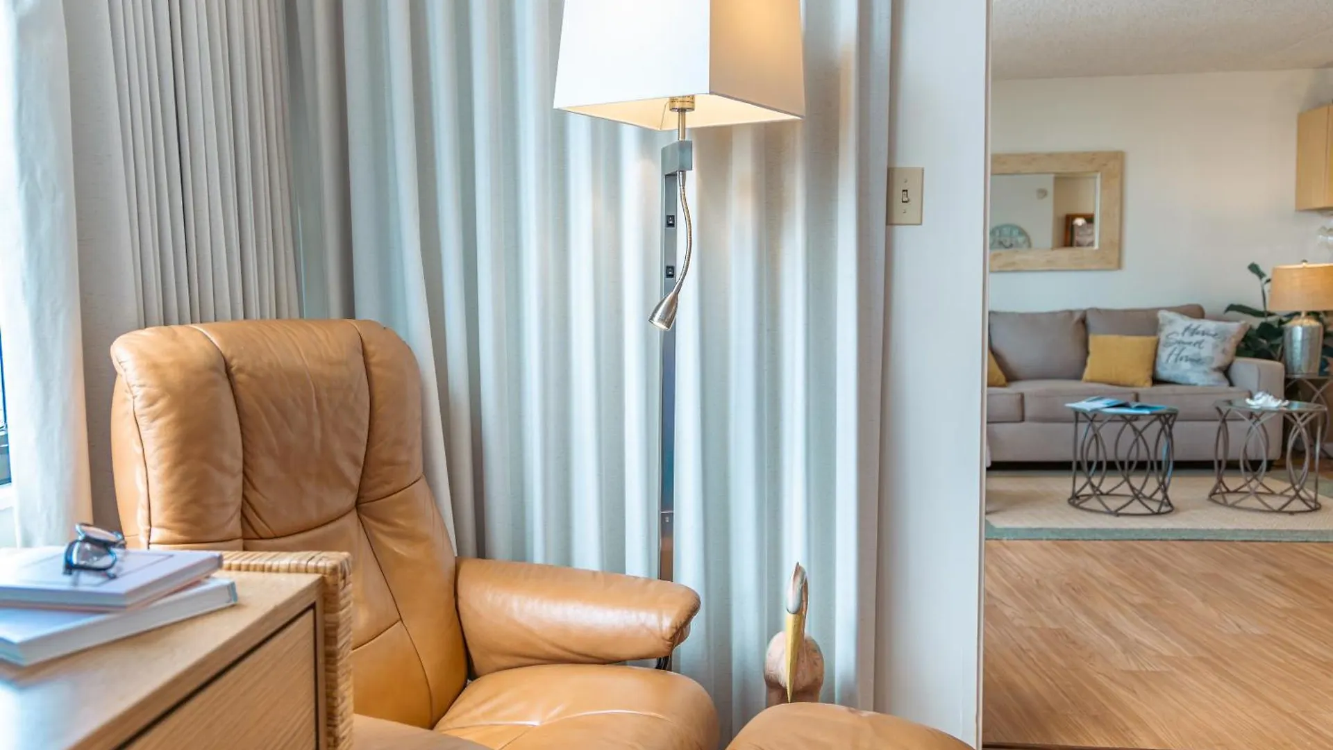 Waikiki Banyan Cozy Condo Suite - Ocean View With Free Parking! Honolulu United States